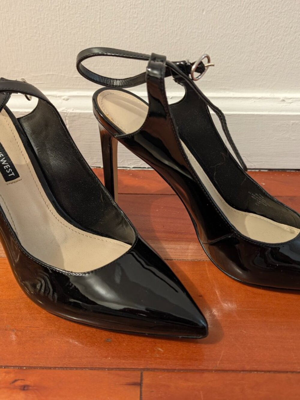 Nine West Grana Black Patent Pointed-Toe Stiletto Pumps – Size 10.5 - Picture 2 of 4